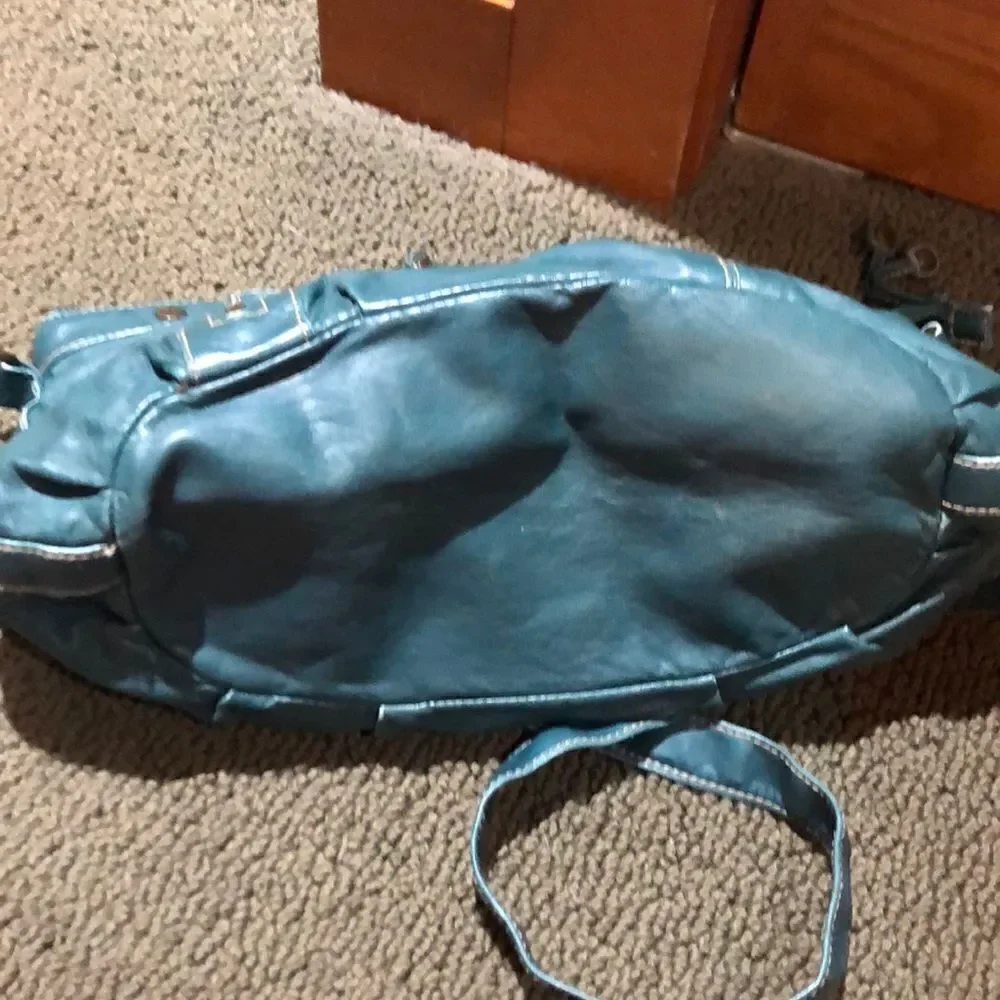 2 Purses in 1!!  Sparrow True brand. See photos!
